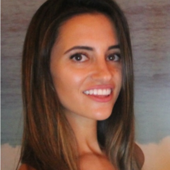 Profile Picture of ! christina Borelli (@cborelli89) on Poshmark