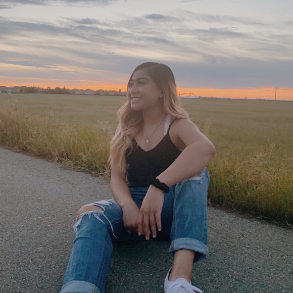 Profile Picture of Ryse jaden Donato (@rysedonato) on Poshmark