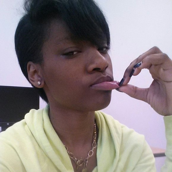 Profile Picture of Jazzaray Allen (@jazzaray) on Poshmark