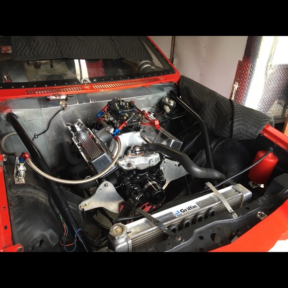 Profile Picture of Brandon Harthun (@xpeekz) on Poshmark