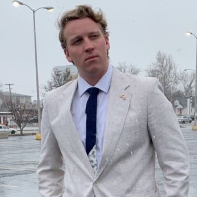 Profile Picture of Derek VanBuskirk (@DerekVanBuskir_) on Twitter