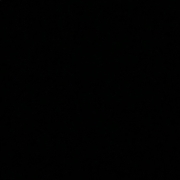 Profile Picture of Melinda Inocencio (@melinda_i) on Poshmark