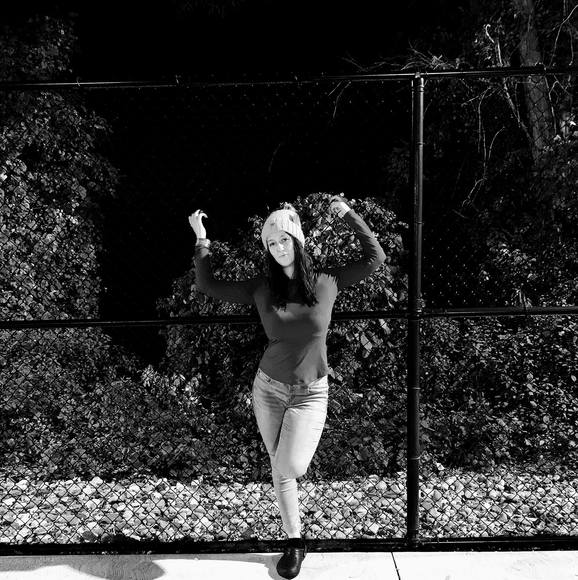 Profile Picture of Chelsey Hosier (@chelseyhosier) on Poshmark