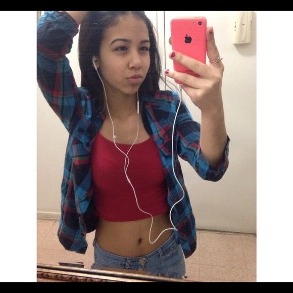 Profile Picture of Daisy Batista (@china_d0ll3) on Poshmark