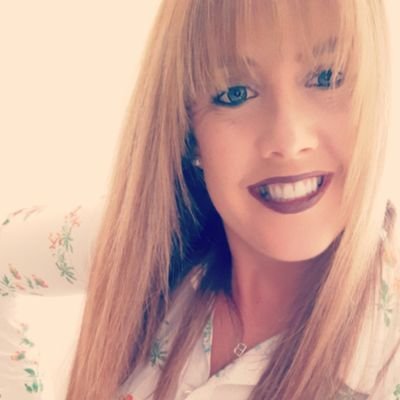 Profile Photo of Donna R Hughes (@irishbohochic) on Twitter