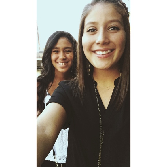 Profile Picture of Alexia Ayala (@ayalalexi23) on Poshmark