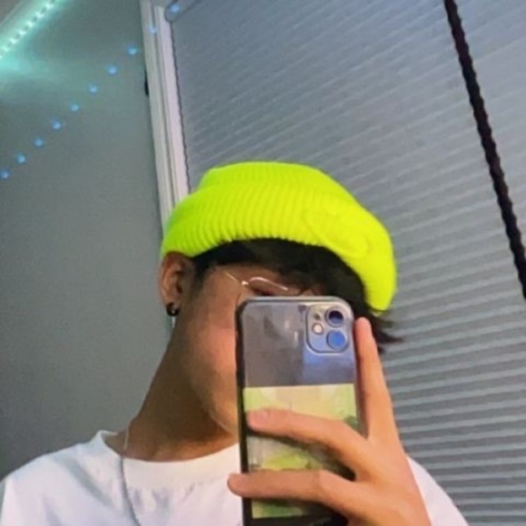 Profile Picture of Ryan Liu (@ryanliu0529) on Poshmark