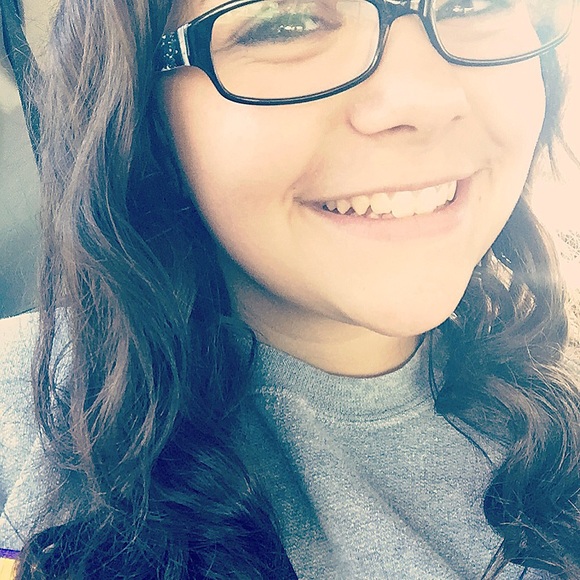 Profile Picture of Kylie Mcmillen (@kmcmillen0627) on Poshmark