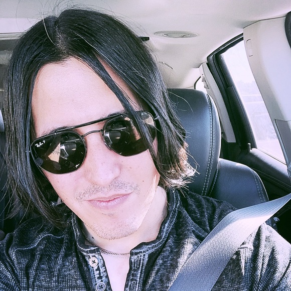 Profile Picture of Chuck Hernandez (@chuck13ch) on Poshmark