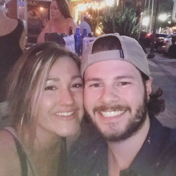 Profile Picture of Nathan Swanson (@swanson2752) on Poshmark