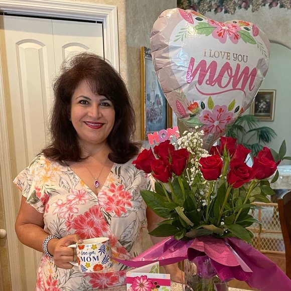 Profile Picture of Afsaneh Iranipour (@afsanehrx) on Poshmark