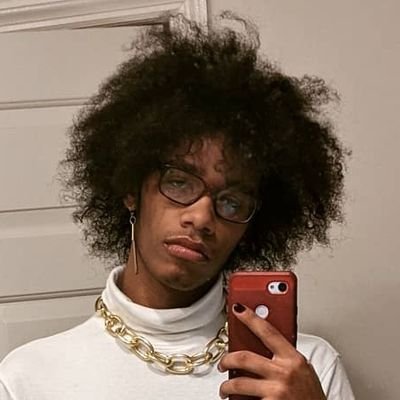 Profile Picture of  ✊🏻 ✊🏾 ✊🏿 (@parson_sean) on Twitter