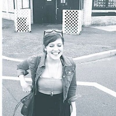 Carly Ray - Twitter Profile Picture of Carly Ray (@crayosaurus) on Twitter