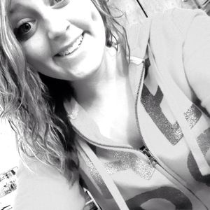 Profile Picture of Holly Mcgee (@hollymmcgee) on Myspace