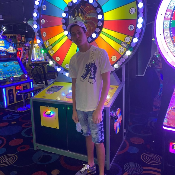 Profile Picture of Iraida Blanco fonseca (@iraidablancof) on Poshmark