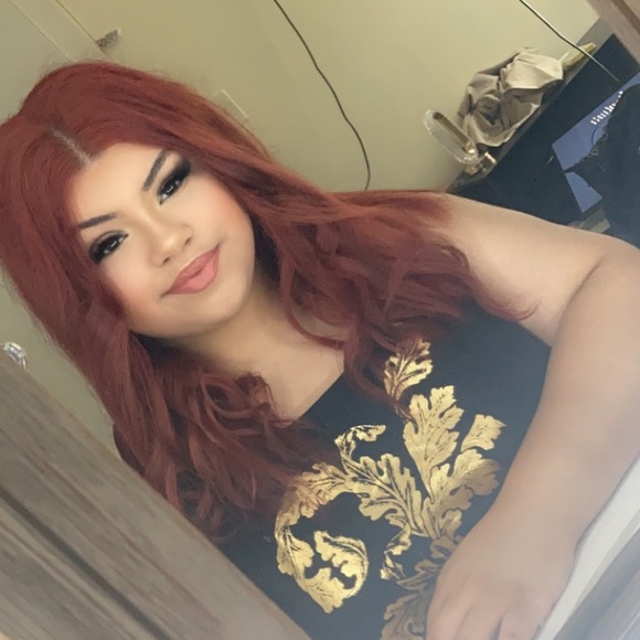 Profile Picture of Marianna Polychronopoulos (@mariannapolychr) on Poshmark