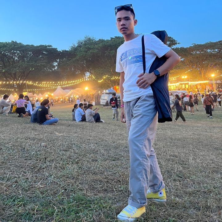 Profile Picture of Mark Pongpisut 🌻🐝🌈 (@mark.pongpisut) on Tiktok