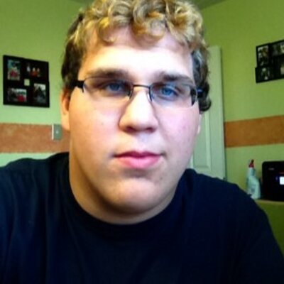 Profile Picture of James Nieves (@Jamesnieves2012) on Twitter