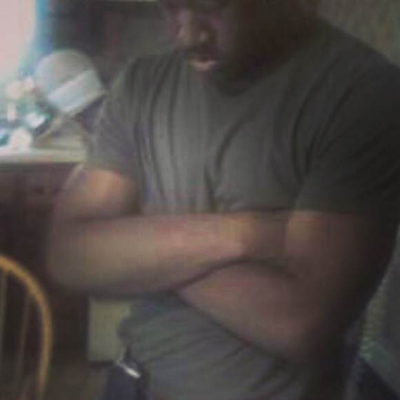Profile Picture of Devin Stovall (@dnicewave) on Poshmark