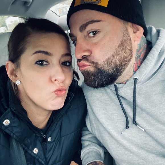 Profile Picture of Kim Manley (@kymmie1989) on Poshmark