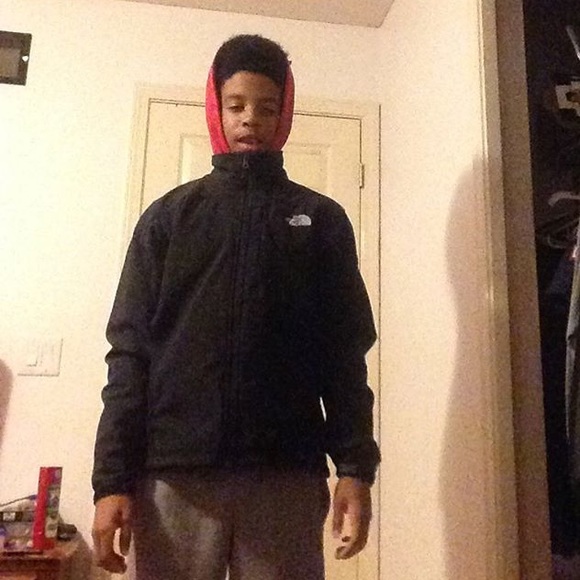 Profile Picture of Blake Yates (@bleakeboomin) on Poshmark