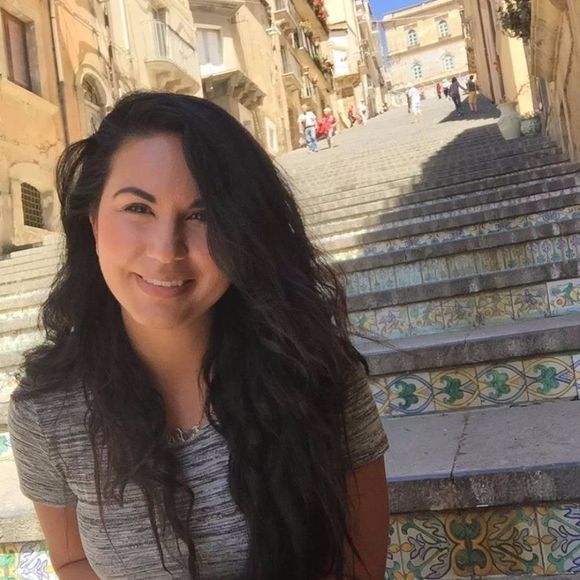 Profile Picture of Amanda Slavinsky (@daslava) on Poshmark