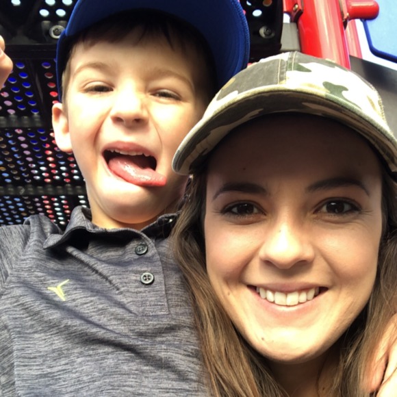 Profile Picture of Heather Doblar (@heatherdoblar) on Poshmark