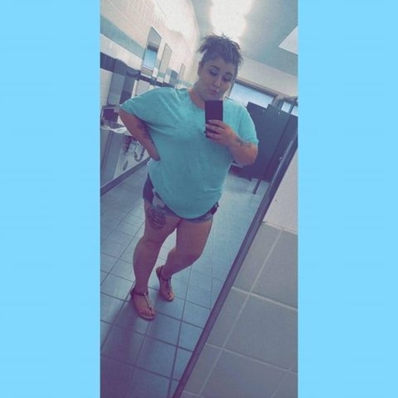 Profile Picture of Brittanny Gribben (@bgribben12) on Poshmark