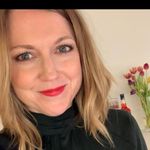 Profile Picture of L U C Y 🌻 (@lucychatwin) on Instagram