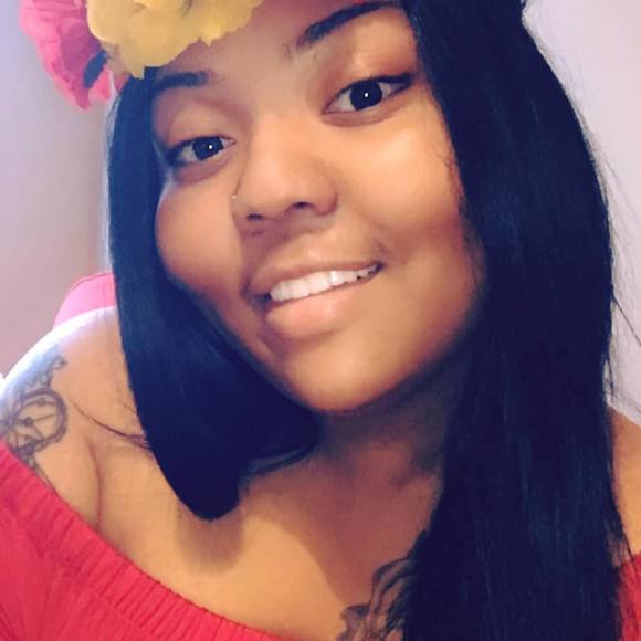 Sharnell Bowdry - Poshmark Profile Picture of Sharnell Bowdry (@sharnellbowdry) on Poshmark