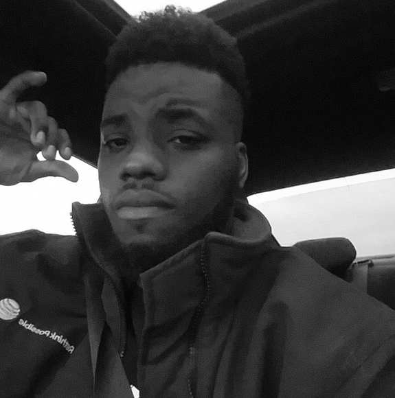 Profile Picture of Laron Scott (@lqkebigl) on Poshmark