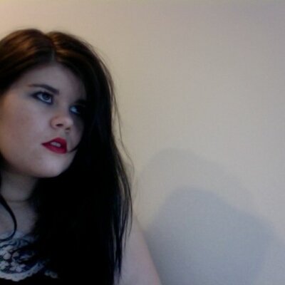 Profile Picture of Quinn Mitchell (@pandorasaidoops) on Twitter