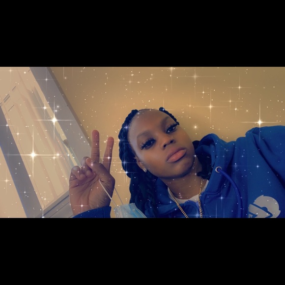 Profile Picture of Jiah Ancrum (@ancrumjiah) on Poshmark