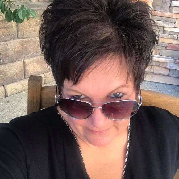 Profile Picture of Peggy Prisner-helms (@peggyprisner874) on Poshmark