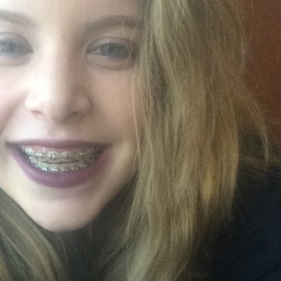 Profile Picture of Anabel Arbeeny (@anabelarbeeny) on Poshmark