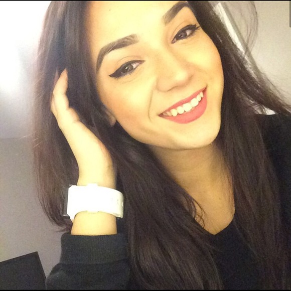 Profile Picture of Rita Moreno (@ritaaax) on Poshmark
