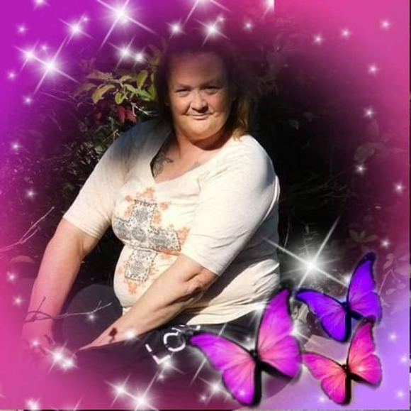 Profile Picture of Kim Jeffers (@kimjeffers862) on Poshmark