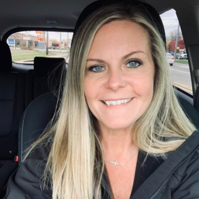 Profile Picture of Jennifer Braley (@jen_lynn1978) on Twitter