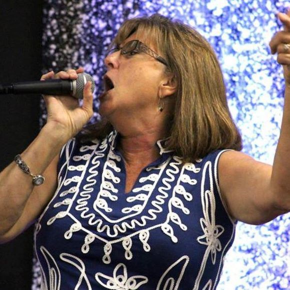 Profile Picture of Sheila Poer (@sheilapoer) on Poshmark