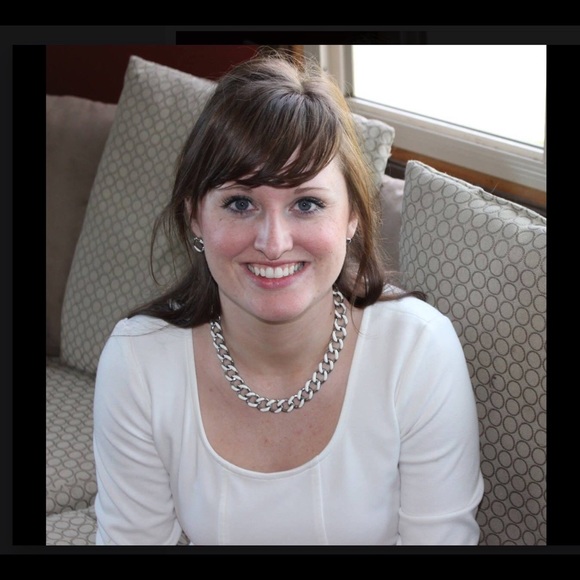 Profile Picture of Emily Brandt (@embrand) on Poshmark