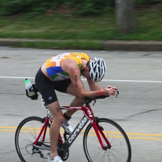 Profile Picture of Chris (@chrisfield) (@@chrisfinlay) on Twitter