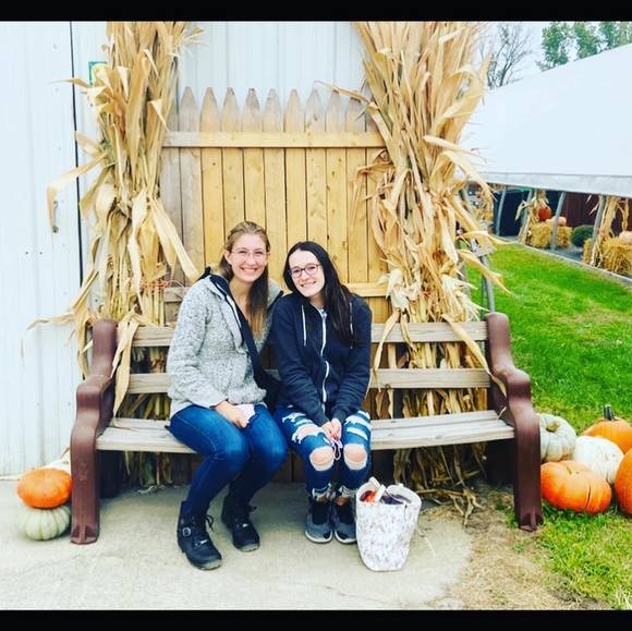 Profile Picture of Nicole Cristelli (@ncristelli) on Poshmark