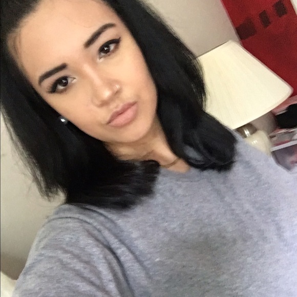 Profile Picture of Lolita Rutty (@litaxo) on Poshmark