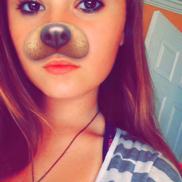 Profile Picture of Anna Lichtenberger (@_aml20) on Poshmark