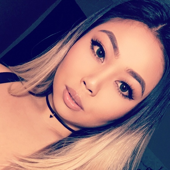 Profile Photo of Diana Dao (@ddao0808) on Poshmark