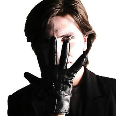 Profile Picture of Carlos Cuevas Cantautor (@carloscuevasc) on Twitter