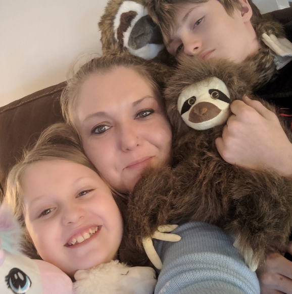 Nikki Blickenstaff - Poshmark Profile Picture of Nikki Blickenstaff (@nikkyro03) on Poshmark