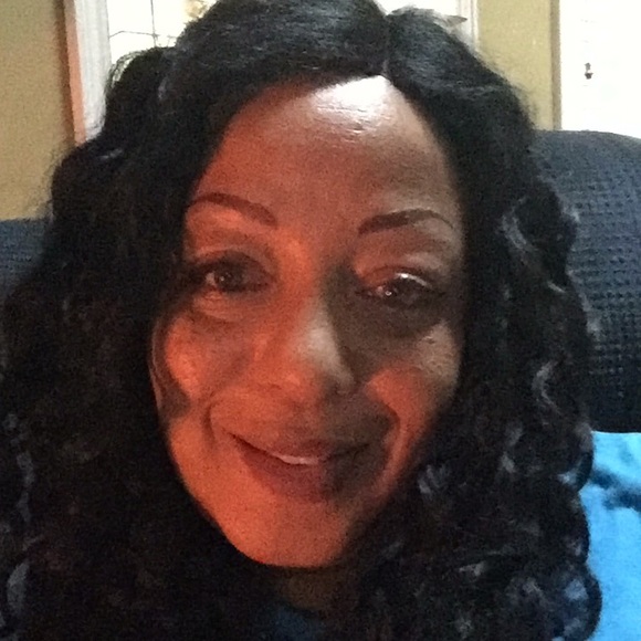 Profile Picture of Tracie Moody (@traciemoody) on Poshmark
