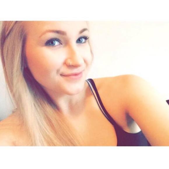 Profile Picture of Danielle Doner (@danielle_doner) on Poshmark