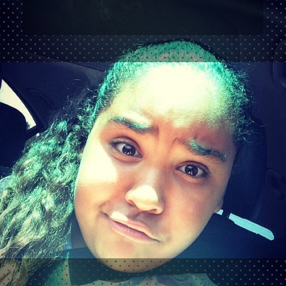Profile Picture of Makayla Hanson (@makayla_1012) on Poshmark